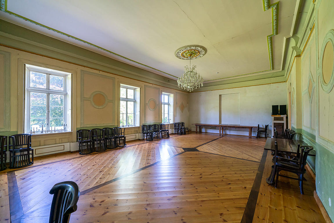 Ballsaal1